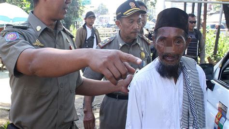 Pengemis Kaya Penghasilan Rp4,5 Juta Di Bogor Tertangkap Satpol PP