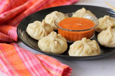 This New Eatery Is All Set To Make 10,000 Momos Every Day To Become ...