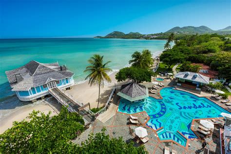 REVIEW: What Guests Love About Sandals Halcyon Beach