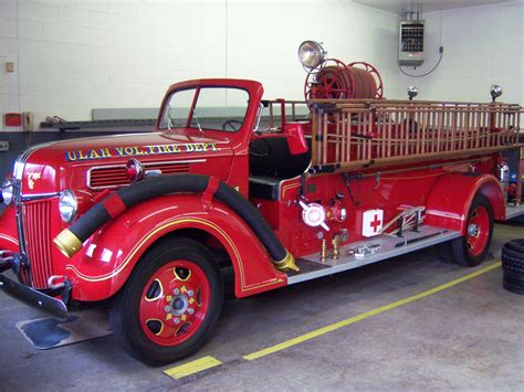 Old fire Truck - Fire Engineering Training Community | Fire trucks ...