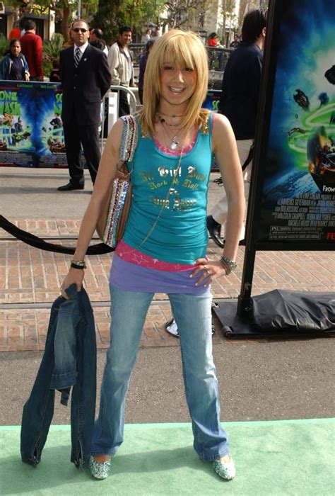 17 Times Ashley Tisdale Had Some Very Early 2000s Fashion Moments ...