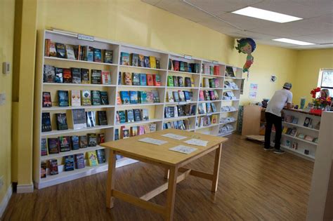 Longtime friends open new bookstore in Kingston | Kitsap Daily News