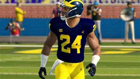 NCAA Football 14 Rosters for Xbox 360 and PS3 Updated for 2021