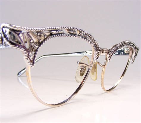 Vintage winged glasses | Fashion eye glasses, Retro glasses frames ...