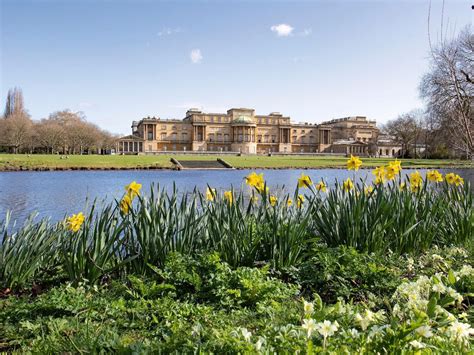 Queen Elizabeth Is Opening Buckingham Palace's Gardens to the Public