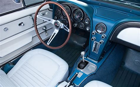 1967 Chevrolet Corvette Sting Ray 427 Interior. I love this car ...