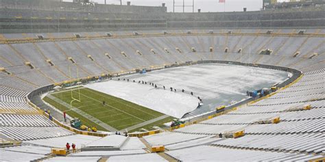 The Packers are offering $12 an hour for 700 shovelers to help clear ...