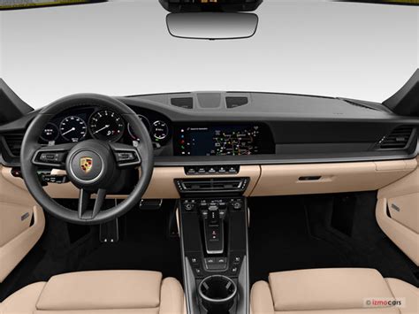 2022 Porsche 911: 30 Interior Photos | U.S. News