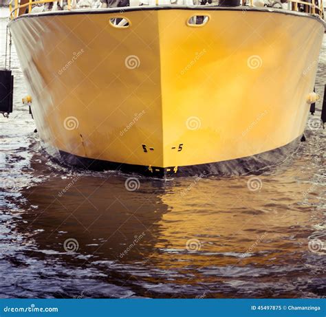 Casco de un barco imagen de archivo. Imagen de industrial - 45497875