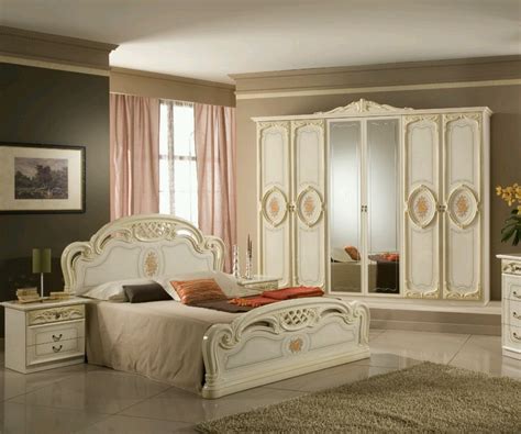 Modern luxury bedroom furniture designs ideas. | Vintage Romantic Home