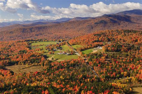 Travel Deal: The Quintessential Fall Weekend in Vermont