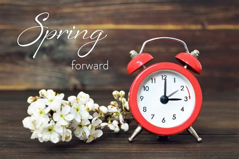 3 Tips for Adjusting to Daylight Savings Time – WakeMed Voices Blog