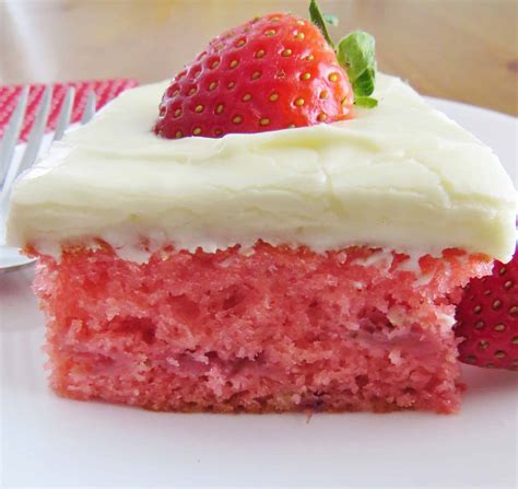 EASY FRESH STRAWBERRY CAKE (+Video) | The Country Cook