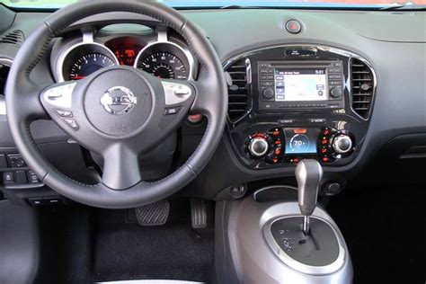 First Drive: 2011 Nissan Juke 2011 Nissan Juke interior ...