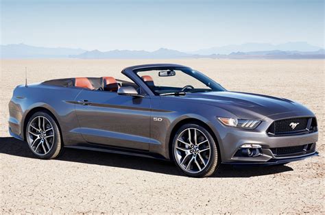 2015 Ford Mustang Convertible First Look - Motor Trend