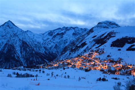 30 Hot Spots In The Cold: The Best Apres Ski Resorts In The World ...