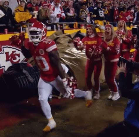 Tyreek Hill Cheetah GIF - Tyreek Hill Cheetah Chiefs - Discover & Share ...