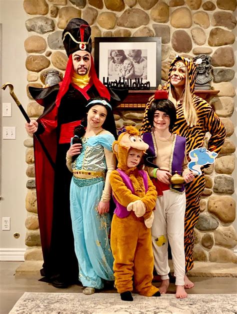 Aladdin-themed Family Costume Set For Halloween | ubicaciondepersonas ...