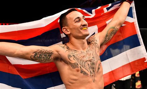 Max Holloway’s featherweight title bout stays at original co-main event ...