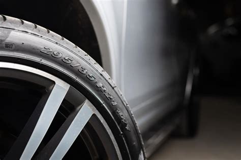 What’s Are the Differences Between Wide and Narrow Tires?