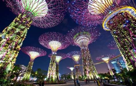 Top 8 Most Visited Tourist Attractions in Singapore - Eat With Me