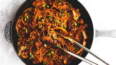 25 Spicy Recipes That’ll Add Flavor to Your Meals | StyleCaster