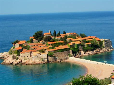 Passion For Luxury : AMAN SVETI STEFAN RESORT, MONTENEGRO