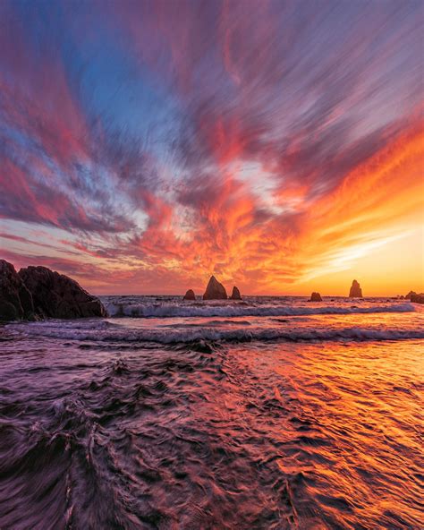 Sunset being reflected in turbulent ocean | DeMartin Beach, NorCal, USA ...