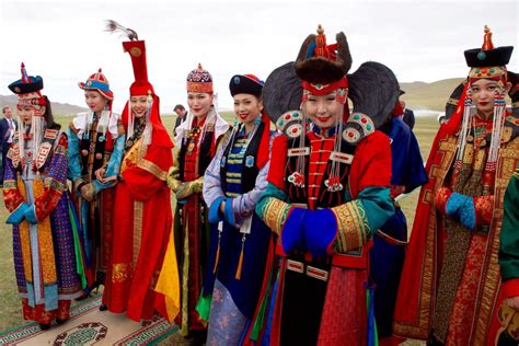 Traditional clothing from around the world – P8 – Deel (Mongolia ...