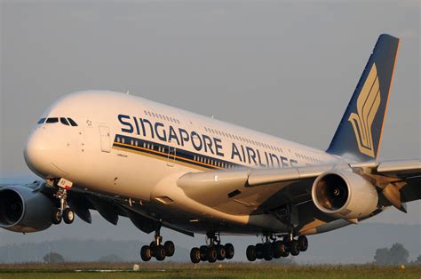 Singapore Airlines Airbus A380-841 9V-SKS Foto & Bild | fotos, flugzeug ...