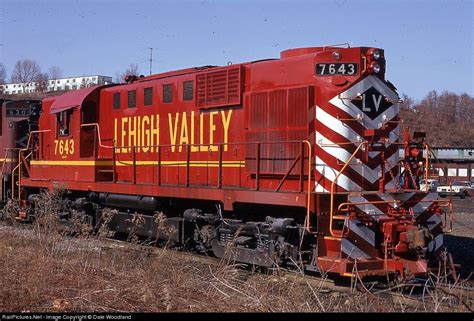 LV 7643 Lehigh Valley Alco RS-11 at Bethlehem, Pennsylvania by Dale ...