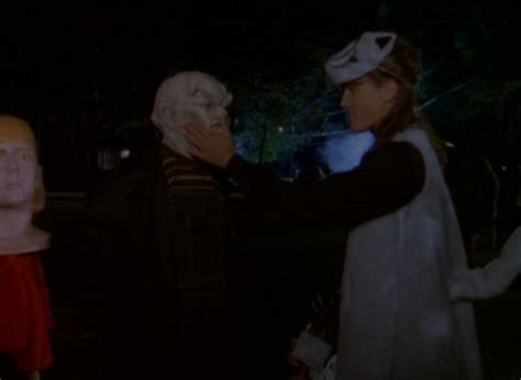 Goosebumps Rewatch: S01E01: The Haunted Mask, Part...