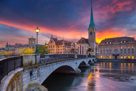 Discover Zurich with Switzerland Tour: Old Town, Lake Zurich, Zoo ...