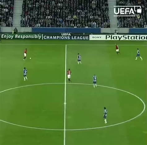 Futbol Nostalji™️ on Twitter: "Cristiano Ronaldo'ya 2009 yılında Puskás ...