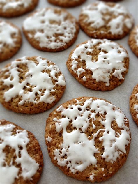 Dough and Batter: iced oatmeal cookies