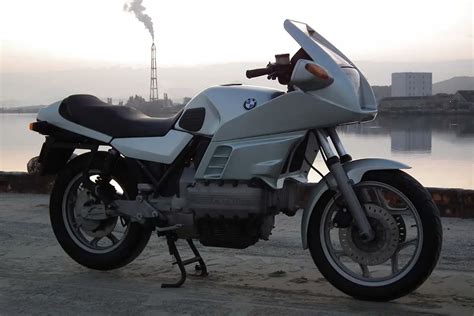 BMW K100 Specs and Review (The Flying Brick) - Big Bike Reviews