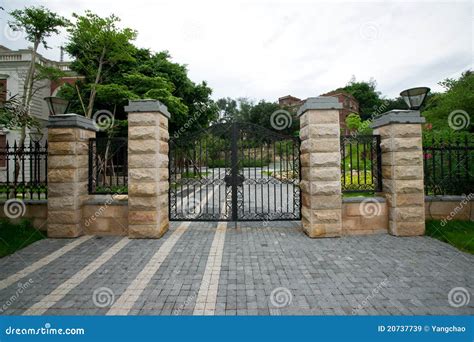 Mansion Gate Royalty Free Stock Images - Image: 20737739