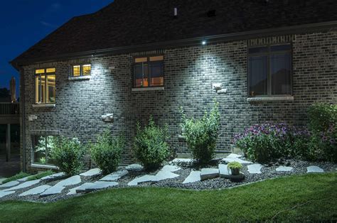 Moon Lighting - Outdoor Lighting in Chicago, IL | Outdoor Accents