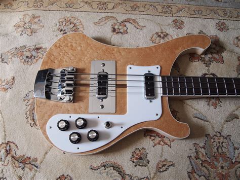 Rickenbacker bass build | TalkBass.com