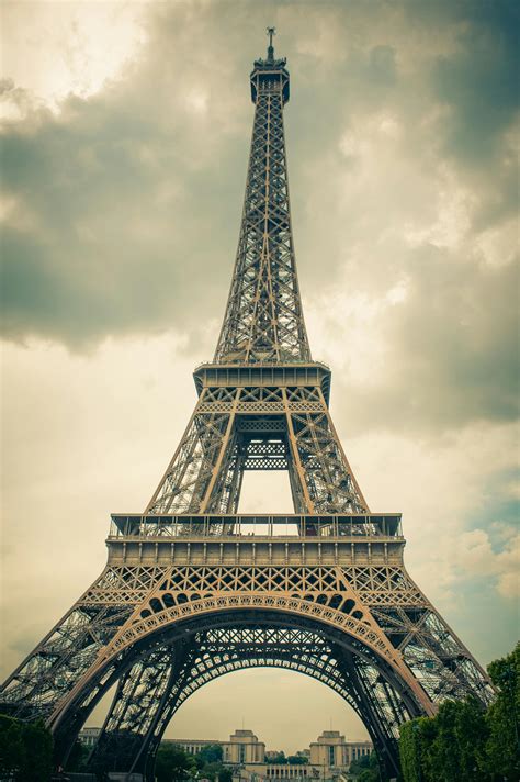 Eiffel Tower France / Eiffel Tower - Paris (France) - World for Travel ...