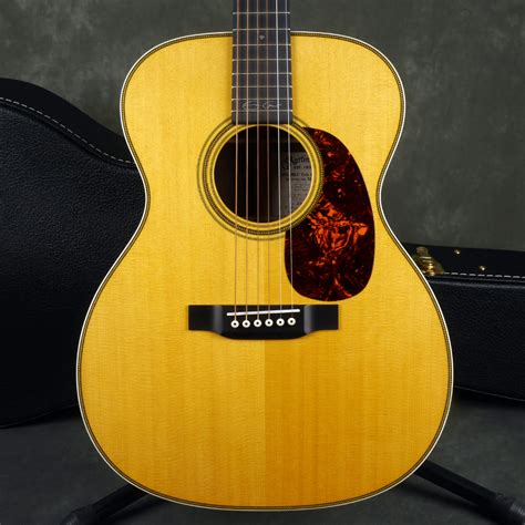 Martin 000-28EC Eric Clapton Signature Acoustic - Natural w/Case - 2nd ...