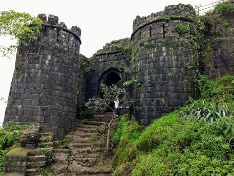 Sinhagad Fort | Pune - What to Expect | Timings | Tips - Trip Ideas by ...