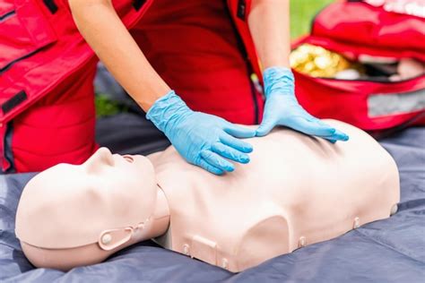 Premium Photo | Cpr training