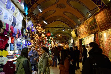 Istanbul Großer Basar - Große überdachter Basar Istanbul Besucher ...