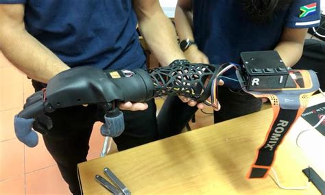 NMU, UKZN engineers design robotic prosthetic hand - SABC News ...