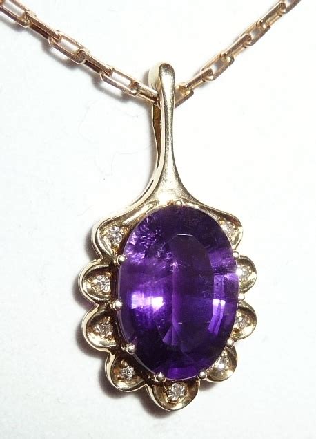 585 gold pendant, 1 beautiful amethyst + 9 diamonds 3.5 g handmade ...