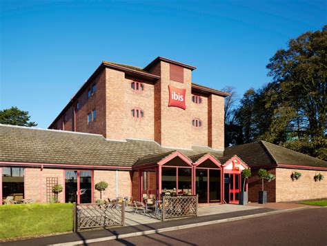 Ibis | Luton Airport Hotel with Parking Deals | Ibis Luton with Parking