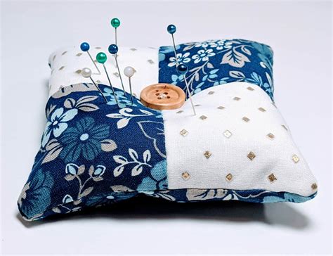 Free DIY Pin Cushion - 5 out of 4 Patterns