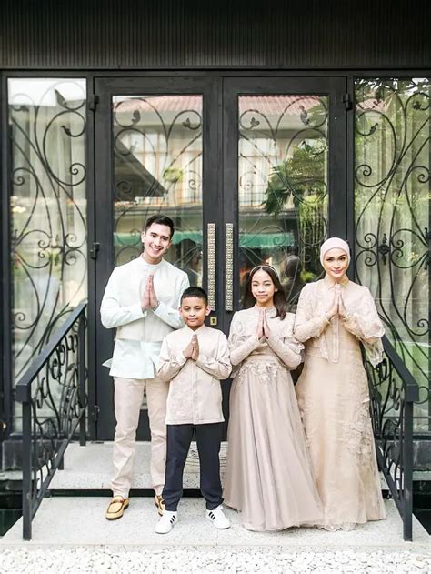 Potret Gaya Lebaran Serasi Verrell Bramasta dan Putri Zulkifli Hasan ...