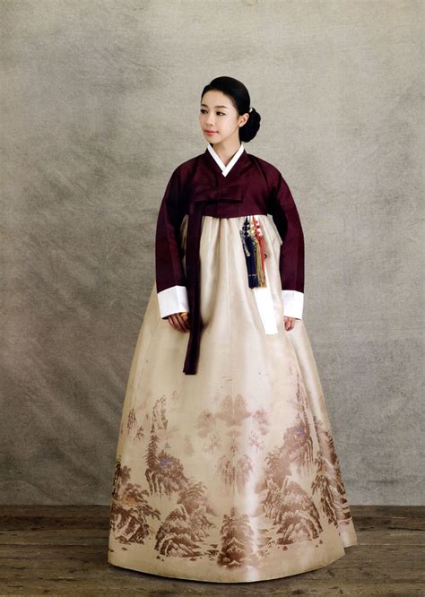 Pretty Hanbok! Love the landscape on the chima! | Korean traditional ...